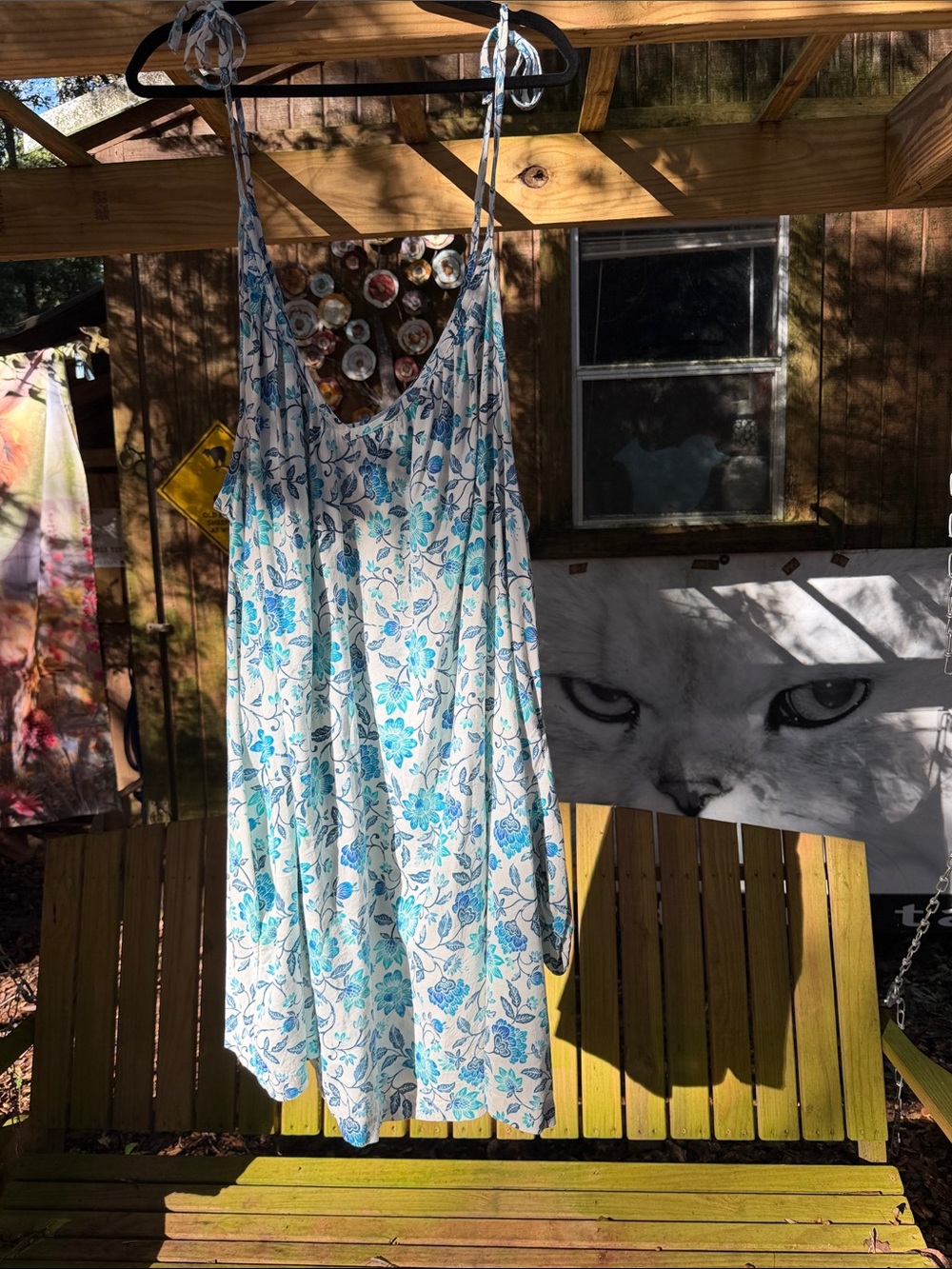 Old Navy White and Blue Floral Tie-Shoulder Swim Coverup 4x with pockets
